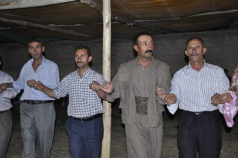 30-31.07.2010 tarihlerinde Yüksekva'da dünya evine giren bazı çiftlerimizi sizler için sayfamıza taşıdık