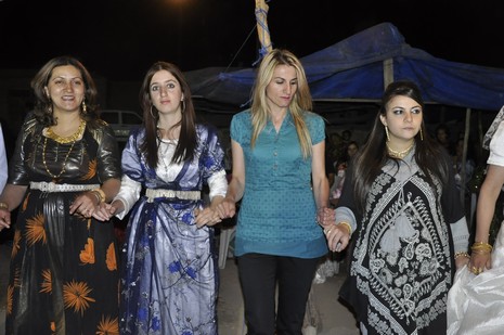 30-31.07.2010 tarihlerinde Yüksekva'da dünya evine giren bazı çiftlerimizi sizler için sayfamıza taşıdık