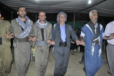 30-31.07.2010 tarihlerinde Yüksekva'da dünya evine giren bazı çiftlerimizi sizler için sayfamıza taşıdık