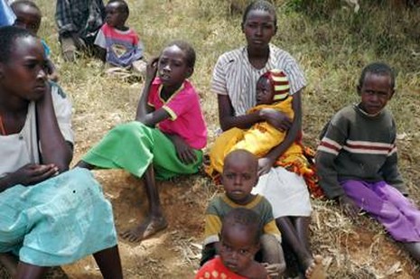 Ekinlerin ürün vermemesi ve hayvanların ölmesi sonucu çoğu aile evlerine mısır ve buğday gibi temel besinleri bile alamıyorlar