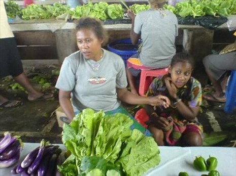 Ekinlerin ürün vermemesi ve hayvanların ölmesi sonucu çoğu aile evlerine mısır ve buğday gibi temel besinleri bile alamıyorlar