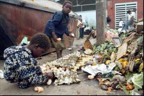 Ekinlerin ürün vermemesi ve hayvanların ölmesi sonucu çoğu aile evlerine mısır ve buğday gibi temel besinleri bile alamıyorlar