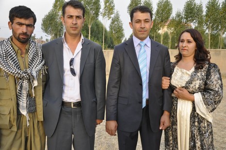 Yüksekova'da 7-8 Ağustos 2010 tarihlerinde dünya evine giren çiftlerimizi sizler için sayfamıza taşıdık. Yüksekova Güncel Ailesi olarak tüm çiftlerimize mutluluklar dileriz