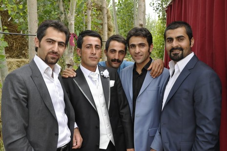 Yüksekova'da 7-8 Ağustos 2010 tarihlerinde dünya evine giren çiftlerimizi sizler için sayfamıza taşıdık. Yüksekova Güncel Ailesi olarak tüm çiftlerimize mutluluklar dileriz