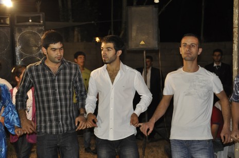 Yüksekova'da 7-8 Ağustos 2010 tarihlerinde dünya evine giren çiftlerimizi sizler için sayfamıza taşıdık. Yüksekova Güncel Ailesi olarak tüm çiftlerimize mutluluklar dileriz