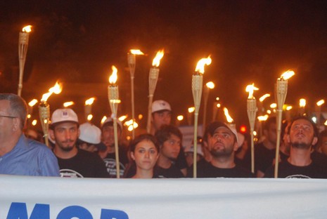 Resmi rakamlara göre 17 bin 480, resmi olmayan rakamlara göre ise yaklaşık olarak 50 bin kişinin yaşamını yitirdiği Marmara depreminde yaşamlarını yitirenler, 11. yılında düzenlenen törenle anıldı.