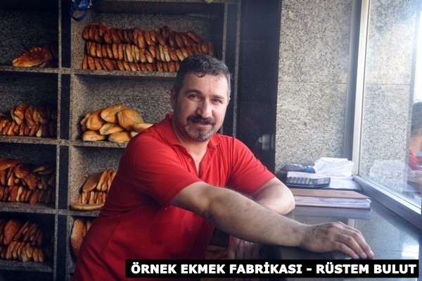 Mübarek Ramazan Bayramınızı en içten dileklerimle kutlar, herkese mutlu günler dilerim nice güzel bayramlara...