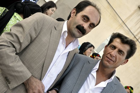 Yüksekova'da 18-19 Eylül 2010 tarihlerinde dünya evine giren çiftlerimizi sizler için sayfamıza taşıdık. Yüksekova Güncel Ailesi olarak tüm çiftlerimize mutluluklar dileriz...