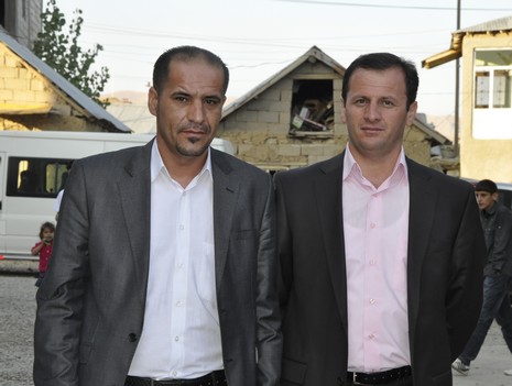 Yüksekova'da 18-19 Eylül 2010 tarihlerinde dünya evine giren çiftlerimizi sizler için sayfamıza taşıdık. Yüksekova Güncel Ailesi olarak tüm çiftlerimize mutluluklar dileriz...