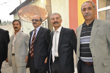 Yüksekova'da 24-25 Eylül 2010 tarihlerinde dünya evine giren çiftlerimizi sizler için sayfamıza taşıdık. Yüksekova Güncel Ailesi olarak tüm çiftlerimize mutluluklar dileriz...