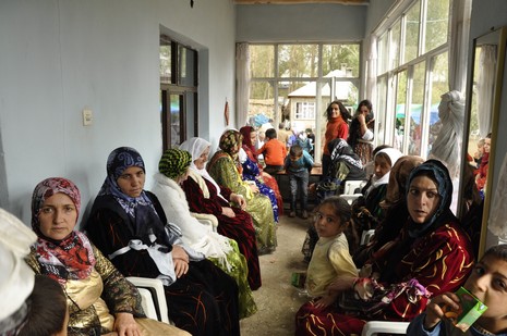 Yüksekova'da 02.03.2010 Ekim2010 tarihlerinde dünya evine giren çiftlerimizi sizler için sayfamıza taşıdık. Yüksekova Güncel Ailesi olarak tüm çiftlerimize mutluluklar dileriz...