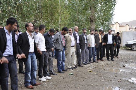 Yüksekova'da 02.03.2010 Ekim2010 tarihlerinde dünya evine giren çiftlerimizi sizler için sayfamıza taşıdık. Yüksekova Güncel Ailesi olarak tüm çiftlerimize mutluluklar dileriz...