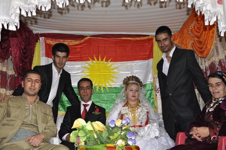 Yüksekova'da 10.10. Ekim 2010 tarihleri arasında evlenen çiftleri sizler için sayfamıza taşıdık. Yüksekova Güncel olarak tüm çiftlerimize mutluluklar dileriz