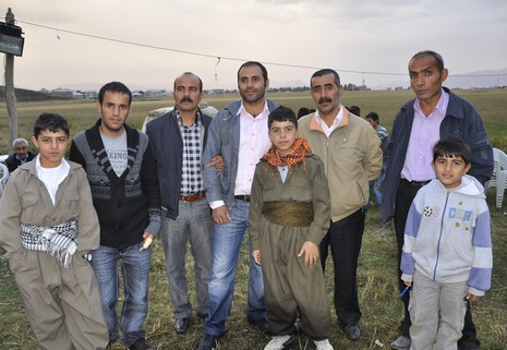 Yüksekova'da 10.10. Ekim 2010 tarihleri arasında evlenen çiftleri sizler için sayfamıza taşıdık. Yüksekova Güncel olarak tüm çiftlerimize mutluluklar dileriz