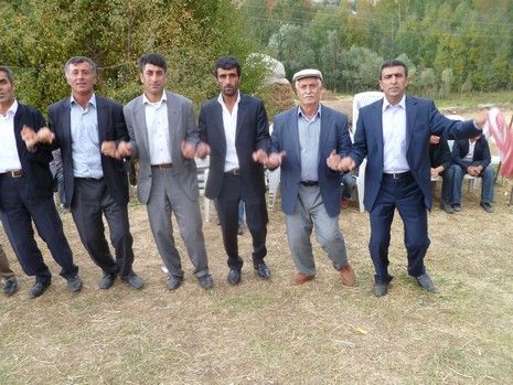 Yüksekova'da 10.10. Ekim 2010 tarihleri arasında evlenen çiftleri sizler için sayfamıza taşıdık. Yüksekova Güncel olarak tüm çiftlerimize mutluluklar dileriz