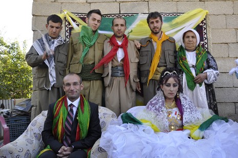 Yüksekova'da 10.10. Ekim 2010 tarihleri arasında evlenen çiftleri sizler için sayfamıza taşıdık. Yüksekova Güncel olarak tüm çiftlerimize mutluluklar dileriz