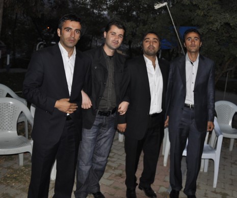 Yüksekova'da 10.10. Ekim 2010 tarihleri arasında evlenen çiftleri sizler için sayfamıza taşıdık. Yüksekova Güncel olarak tüm çiftlerimize mutluluklar dileriz