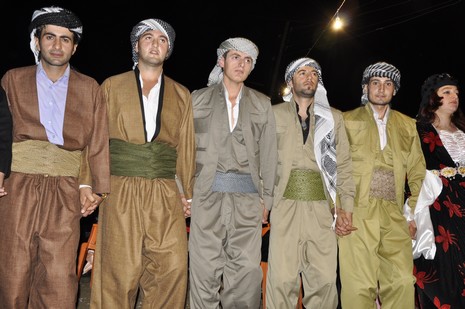 Yüksekova'da 16.17. Ekim 2010 tarihleri arasında evlenen çiftleri sizler için sayfamıza taşıdık. Yüksekova Güncel olarak tüm çiftlerimize mutluluklar