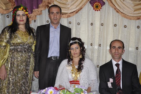 Yüksekova'da 16.17. Ekim 2010 tarihleri arasında evlenen çiftleri sizler için sayfamıza taşıdık. Yüksekova Güncel olarak tüm çiftlerimize mutluluklar