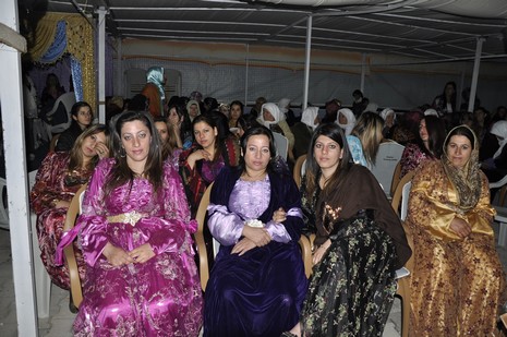 Yüksekova'da 16.17. Ekim 2010 tarihleri arasında evlenen çiftleri sizler için sayfamıza taşıdık. Yüksekova Güncel olarak tüm çiftlerimize mutluluklar