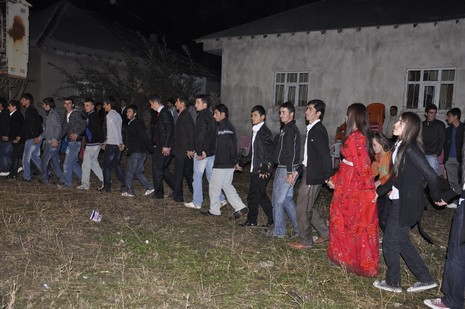 Yüksekova'da 16.17. Ekim 2010 tarihleri arasında evlenen çiftleri sizler için sayfamıza taşıdık. Yüksekova Güncel olarak tüm çiftlerimize mutluluklar