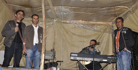 Yüksekova'da 16.17. Ekim 2010 tarihleri arasında evlenen çiftleri sizler için sayfamıza taşıdık. Yüksekova Güncel olarak tüm çiftlerimize mutluluklar