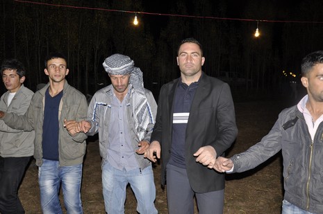 Yüksekova'da 16.17. Ekim 2010 tarihleri arasında evlenen çiftleri sizler için sayfamıza taşıdık. Yüksekova Güncel olarak tüm çiftlerimize mutluluklar