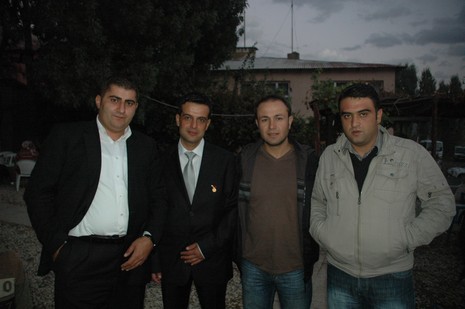 Şemdinli'de 16.17. Ekim 2010 tarihleri arasında evlenen çiftleri sizler için sayfamıza taşıdık. Yüksekova Güncel olarak tüm çiftlerimize mutluluklar dileriz