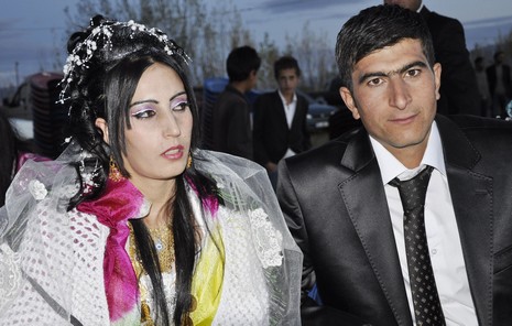 Yüksekova'da 30.31. Ekim 2010 tarihleri arasında evlenen çiftleri sizler için sayfamıza taşıdık. Yüksekova Güncel olarak tüm çiftlerimize mutluluklar dileriz