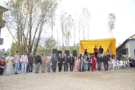 Yüksekova'da 30.31. Ekim 2010 tarihleri arasında evlenen çiftleri sizler için sayfamıza taşıdık. Yüksekova Güncel olarak tüm çiftlerimize mutluluklar dileriz