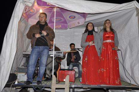 Yüksekova'da 30.31. Ekim 2010 tarihleri arasında evlenen çiftleri sizler için sayfamıza taşıdık. Yüksekova Güncel olarak tüm çiftlerimize mutluluklar dileriz