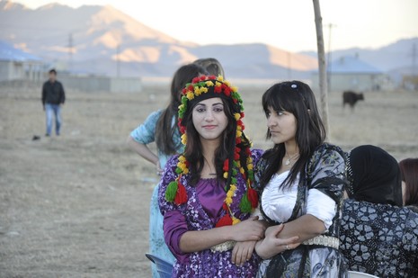 Yüksekova'da 06.07.11.2010 tarihleri arasında evlenen çiftleri sizler için sayfamıza taşıdık. Yüksekova Güncel olarak tüm çiftlerimize mutluluklar dileriz