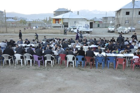 Yüksekova'da 06.07.11.2010 tarihleri arasında evlenen çiftleri sizler için sayfamıza taşıdık. Yüksekova Güncel olarak tüm çiftlerimize mutluluklar dileriz