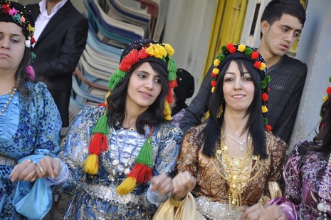 Yüksekova'da 06.07.11.2010 tarihleri arasında evlenen çiftleri sizler için sayfamıza taşıdık. Yüksekova Güncel olarak tüm çiftlerimize mutluluklar dileriz