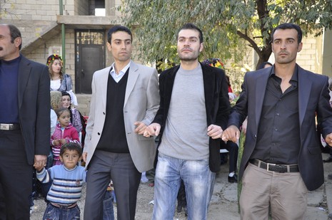 Yüksekova'da 06.07.11.2010 tarihleri arasında evlenen çiftleri sizler için sayfamıza taşıdık. Yüksekova Güncel olarak tüm çiftlerimize mutluluklar dileriz