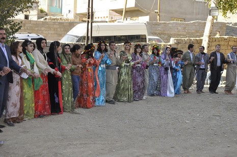 Yüksekova'da 06.07.11.2010 tarihleri arasında evlenen çiftleri sizler için sayfamıza taşıdık. Yüksekova Güncel olarak tüm çiftlerimize mutluluklar dileriz