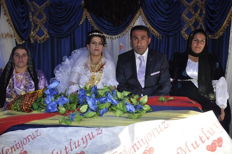 Yüksekova'da 06.07.11.2010 tarihleri arasında evlenen çiftleri sizler için sayfamıza taşıdık. Yüksekova Güncel olarak tüm çiftlerimize mutluluklar dileriz