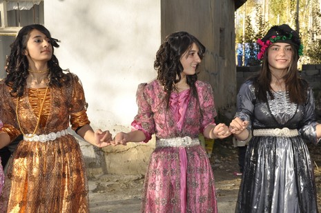 Yüksekova'da 06.07.11.2010 tarihleri arasında evlenen çiftleri sizler için sayfamıza taşıdık. Yüksekova Güncel olarak tüm çiftlerimize mutluluklar dileriz