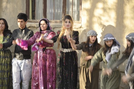 Yüksekova'da 06.07.11.2010 tarihleri arasında evlenen çiftleri sizler için sayfamıza taşıdık. Yüksekova Güncel olarak tüm çiftlerimize mutluluklar dileriz