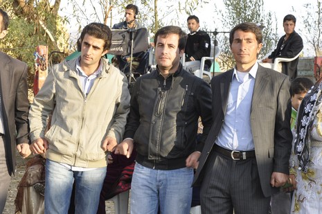 Yüksekova'da 06.07.11.2010 tarihleri arasında evlenen çiftleri sizler için sayfamıza taşıdık. Yüksekova Güncel olarak tüm çiftlerimize mutluluklar dileriz