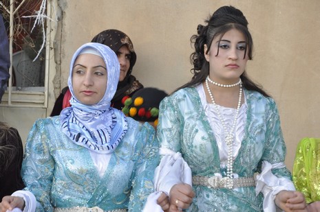 Yüksekova'da 06.07.11.2010 tarihleri arasında evlenen çiftleri sizler için sayfamıza taşıdık. Yüksekova Güncel olarak tüm çiftlerimize mutluluklar dileriz