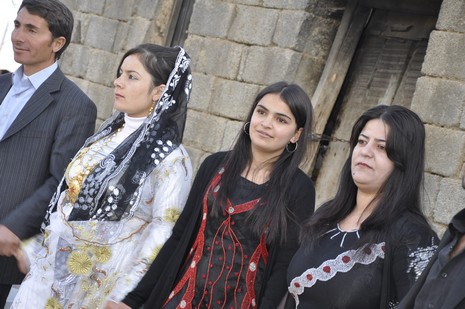 Yüksekova'da 06.07.11.2010 tarihleri arasında evlenen çiftleri sizler için sayfamıza taşıdık. Yüksekova Güncel olarak tüm çiftlerimize mutluluklar dileriz