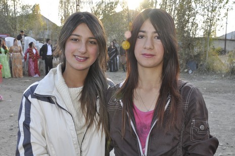 Yüksekova'da 06.07.11.2010 tarihleri arasında evlenen çiftleri sizler için sayfamıza taşıdık. Yüksekova Güncel olarak tüm çiftlerimize mutluluklar dileriz