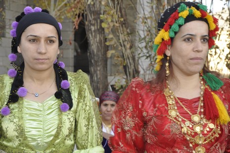 Yüksekova'da 06.07.11.2010 tarihleri arasında evlenen çiftleri sizler için sayfamıza taşıdık. Yüksekova Güncel olarak tüm çiftlerimize mutluluklar dileriz