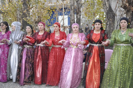 Yüksekova'da 06.07.11.2010 tarihleri arasında evlenen çiftleri sizler için sayfamıza taşıdık. Yüksekova Güncel olarak tüm çiftlerimize mutluluklar dileriz