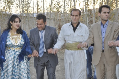 Yüksekova'da 06.07.11.2010 tarihleri arasında evlenen çiftleri sizler için sayfamıza taşıdık. Yüksekova Güncel olarak tüm çiftlerimize mutluluklar dileriz