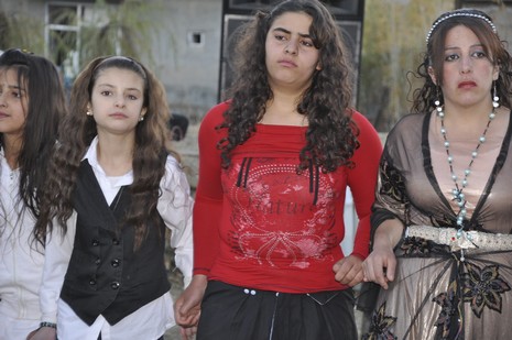 Yüksekova'da 06.07.11.2010 tarihleri arasında evlenen çiftleri sizler için sayfamıza taşıdık. Yüksekova Güncel olarak tüm çiftlerimize mutluluklar dileriz