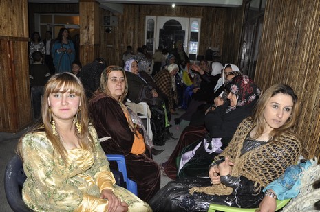 Yüksekova'da 06.07.11.2010 tarihleri arasında evlenen çiftleri sizler için sayfamıza taşıdık. Yüksekova Güncel olarak tüm çiftlerimize mutluluklar dileriz