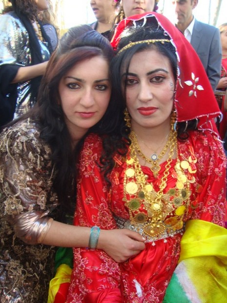 Yüksekova'da 06.07.11.2010 tarihleri arasında evlenen çiftleri sizler için sayfamıza taşıdık. Yüksekova Güncel olarak tüm çiftlerimize mutluluklar dileriz