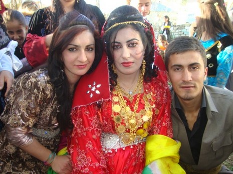 Yüksekova'da 06.07.11.2010 tarihleri arasında evlenen çiftleri sizler için sayfamıza taşıdık. Yüksekova Güncel olarak tüm çiftlerimize mutluluklar dileriz